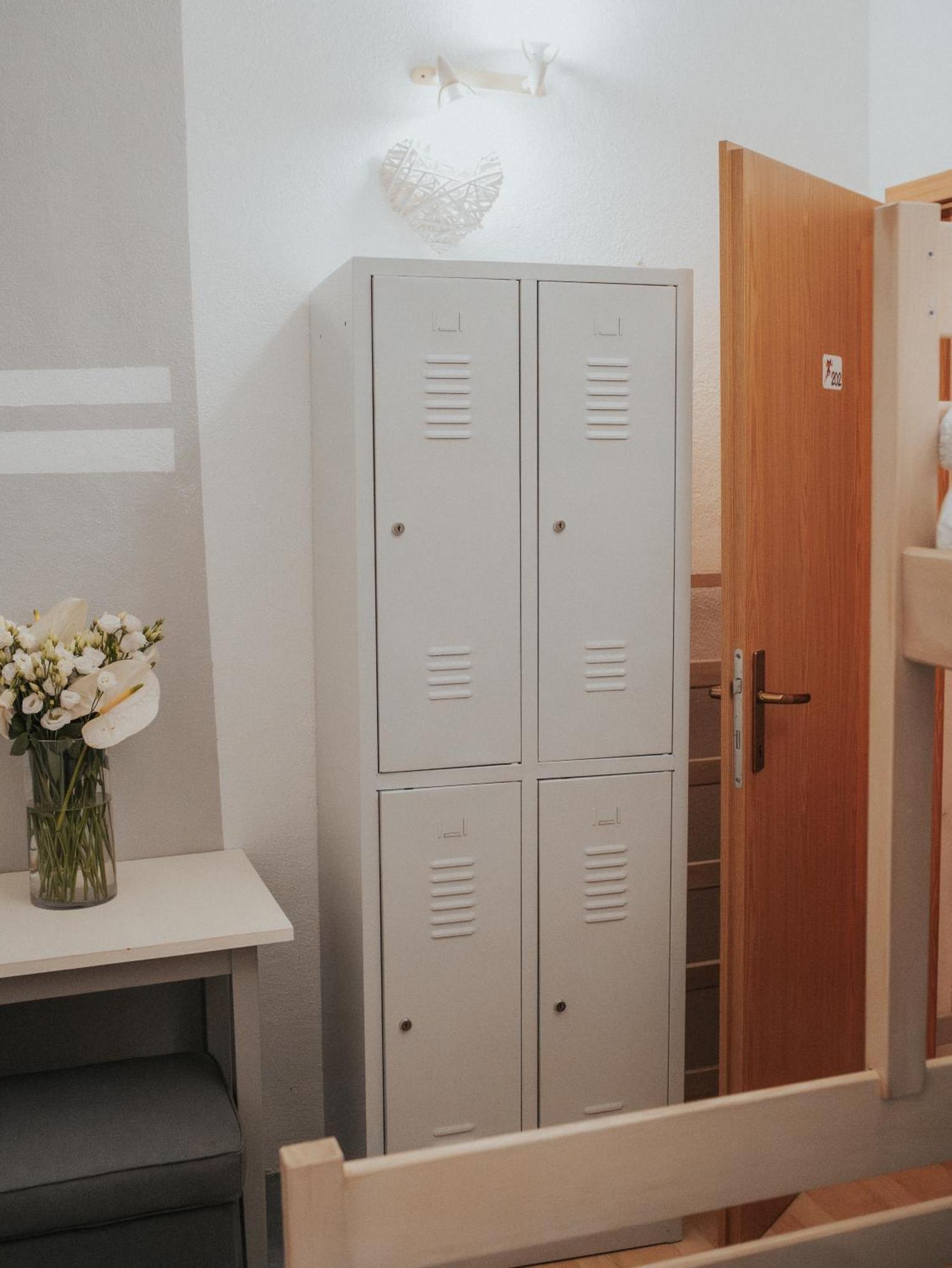 Hostel Scardona Skradin Eksteriør bilde